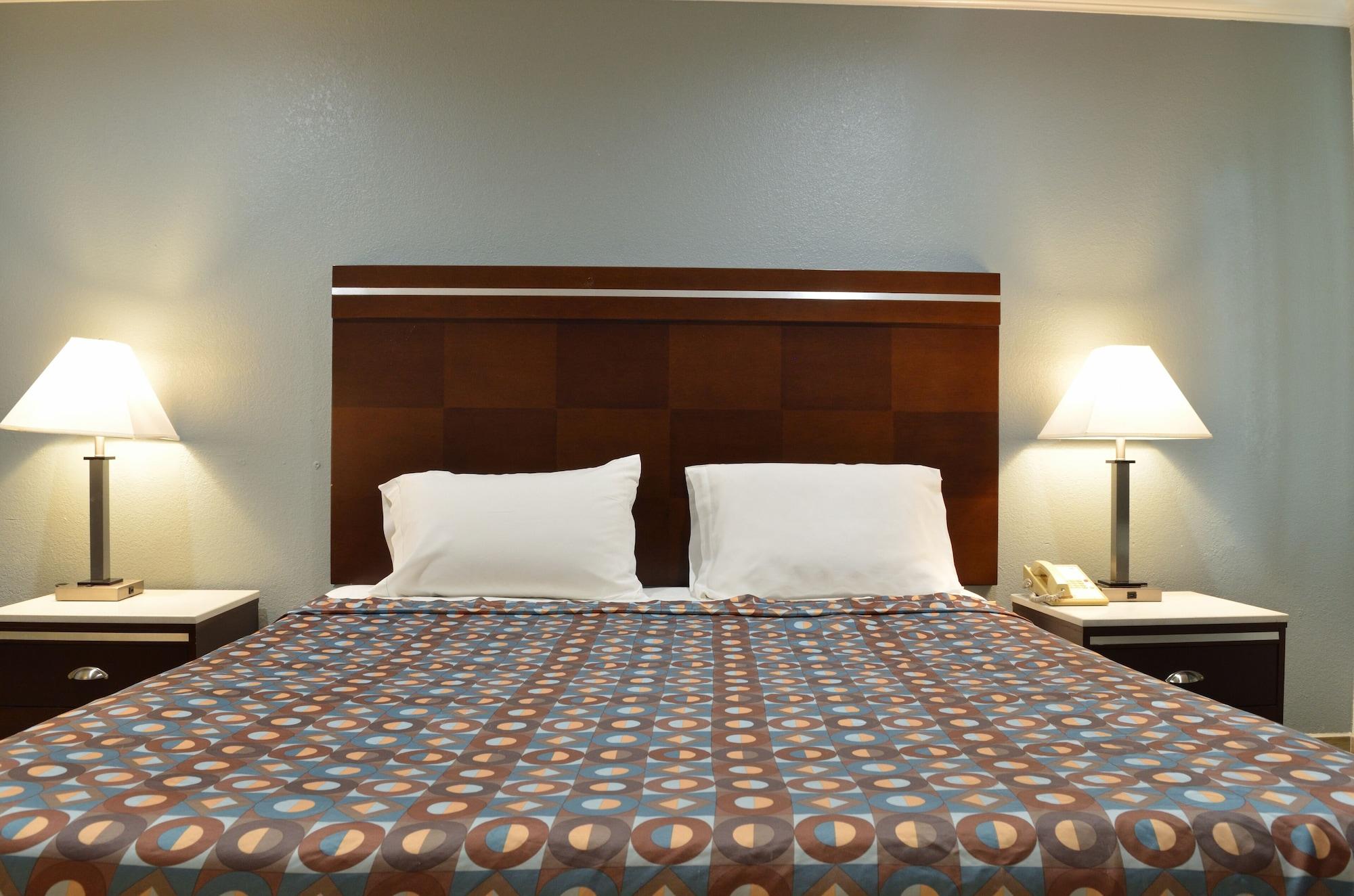 Welcome Inn Corona Bagian luar foto