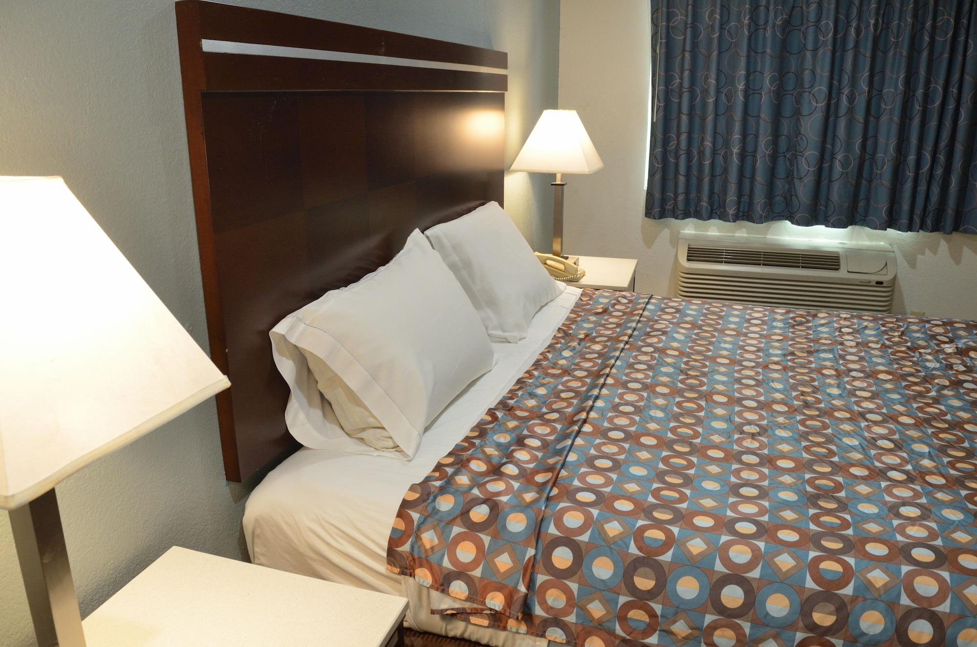 Welcome Inn Corona Bagian luar foto